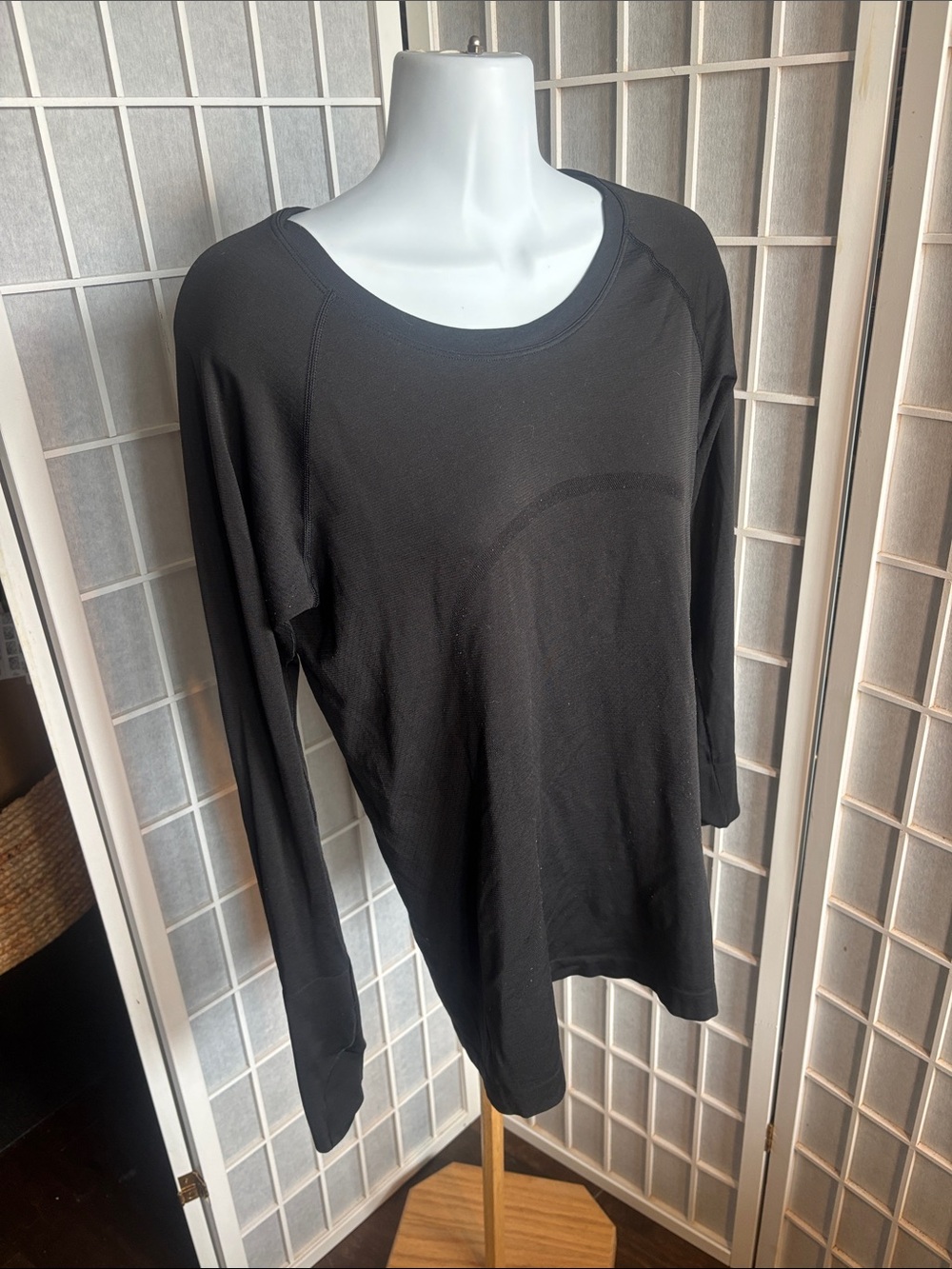 lululemon athletica Black Long-Sleeve Crew Top